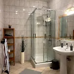Real Hostel