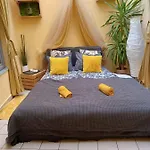 Real Hostel