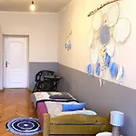 Real Hostel
