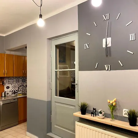 Apartament Lares And Penates