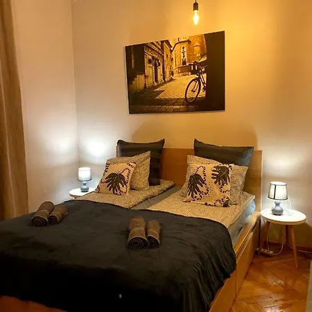 Apartament Lares And Penates *