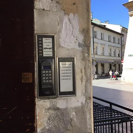 Real Hostel * קרקוב