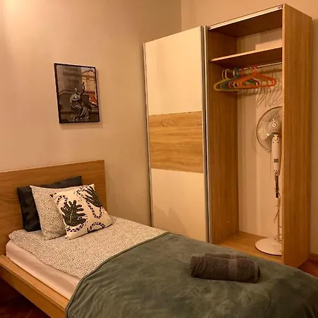 Real Hostel * קרקוב