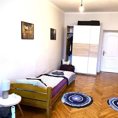 Apartament Lares And Penates Kraków