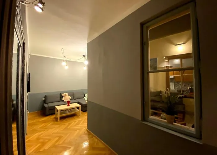 Real Hostel شقة كراكوفيا